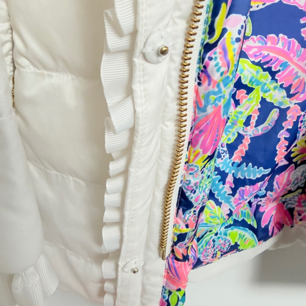Lilly Pulitzer Women's White Ruffle Down Preppy Soft Girl Puffer Jacket Size 2 - Picture 8 of 13